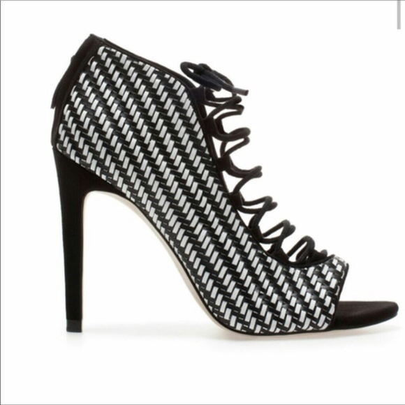 zara lace up black and white stripes - Picture 2 of 4